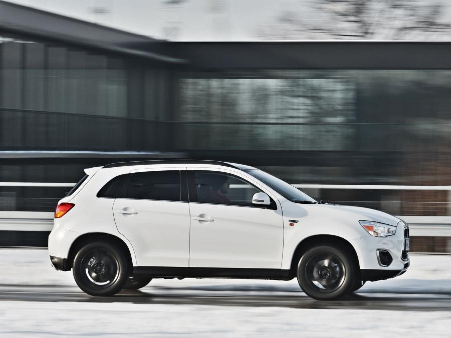  Mitsubishi ASX RalliArt 2014 года  (фото 7 из 21)